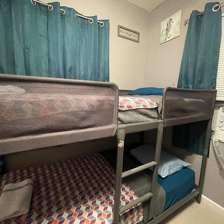 Miami Vibes "Hostel-Like" Shared Room North Miami Zewnętrze zdjęcie