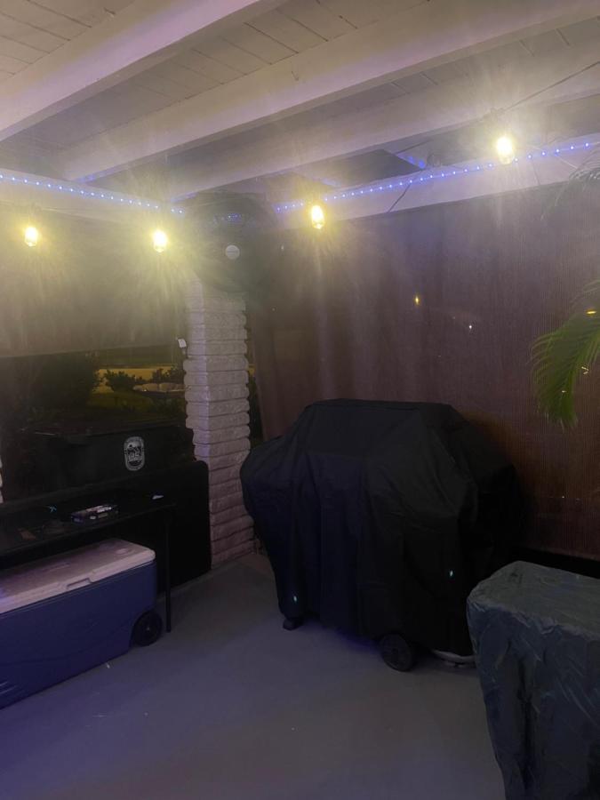 Miami Vibes "Hostel-Like" Shared Room North Miami Zewnętrze zdjęcie