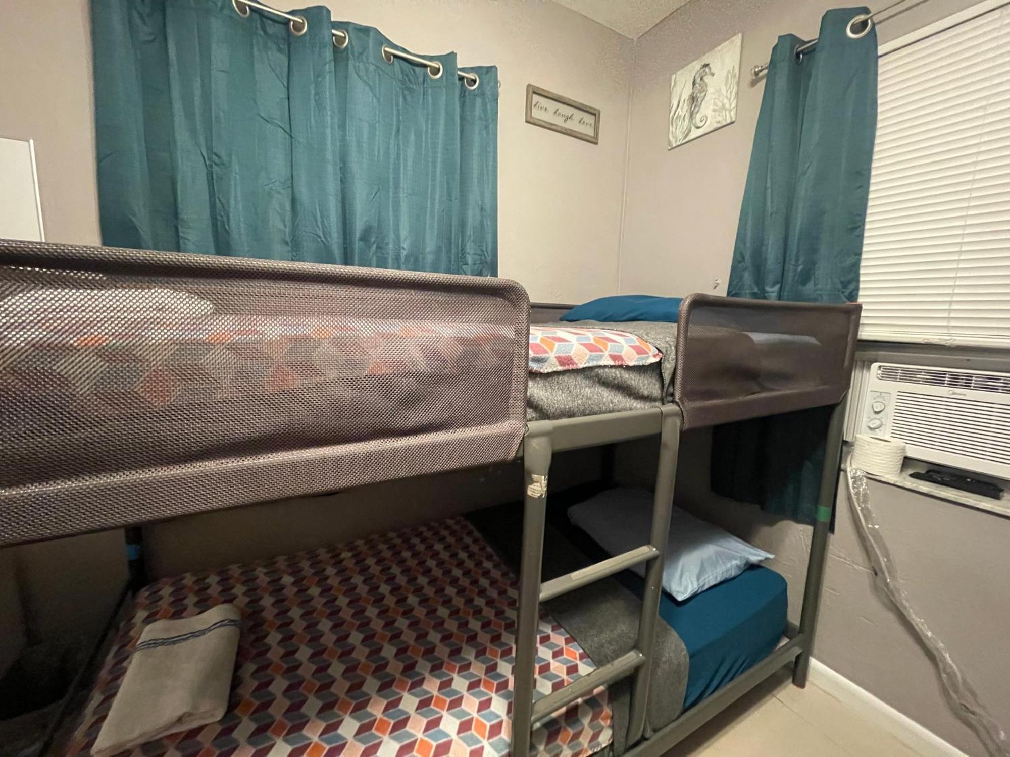Miami Vibes "Hostel-Like" Shared Room North Miami Zewnętrze zdjęcie